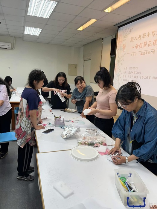 「職人教學手作課－母親節花禮」工作坊圖片