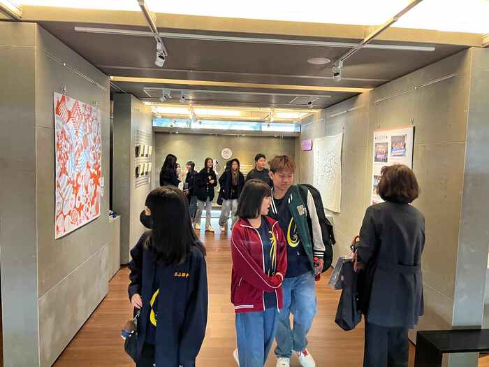 玉山國中師生參訪圖片