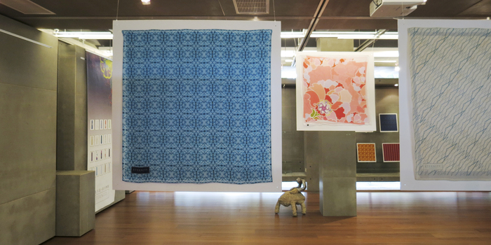 2016.10.21~2016.11.16  | 2016plus康乃馨絲巾紋飾設計特展52週年校慶紀念 馨・活力 康乃馨系列展(1)圖片