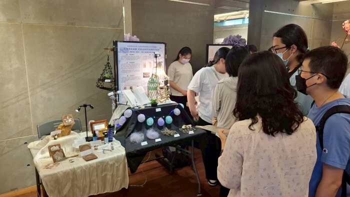 生服科系專題展覽圖片